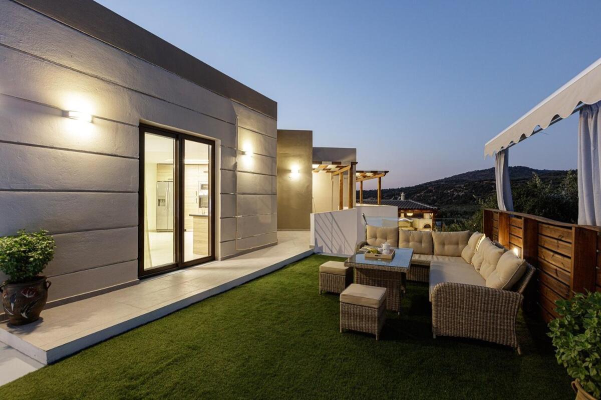 Villa Chnaris - Private Pool And Sauna Perama  Exterior photo